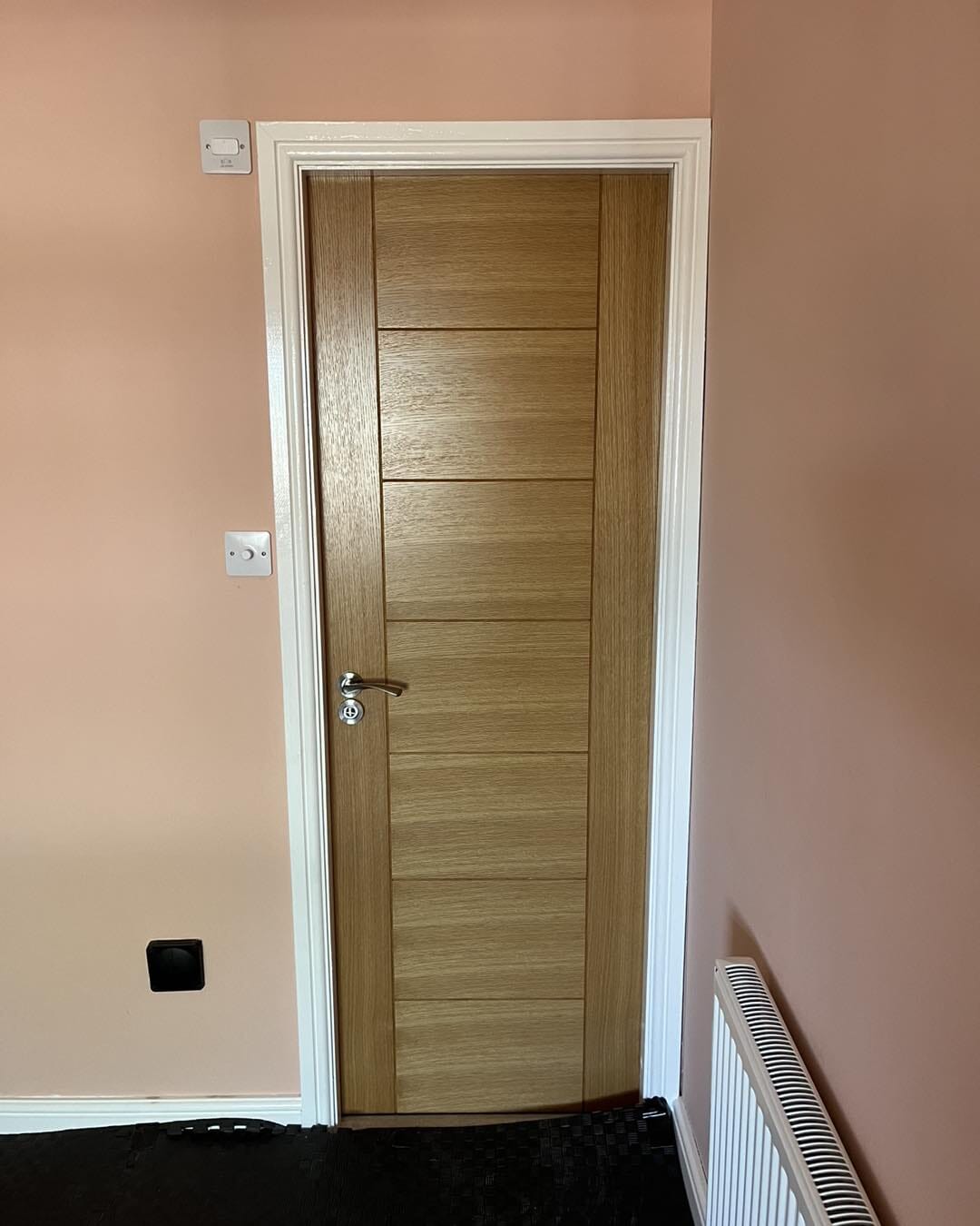 2032 x 813 x 35mm (32") Modern 7 Panel Oak - Prefinished Internal Doors